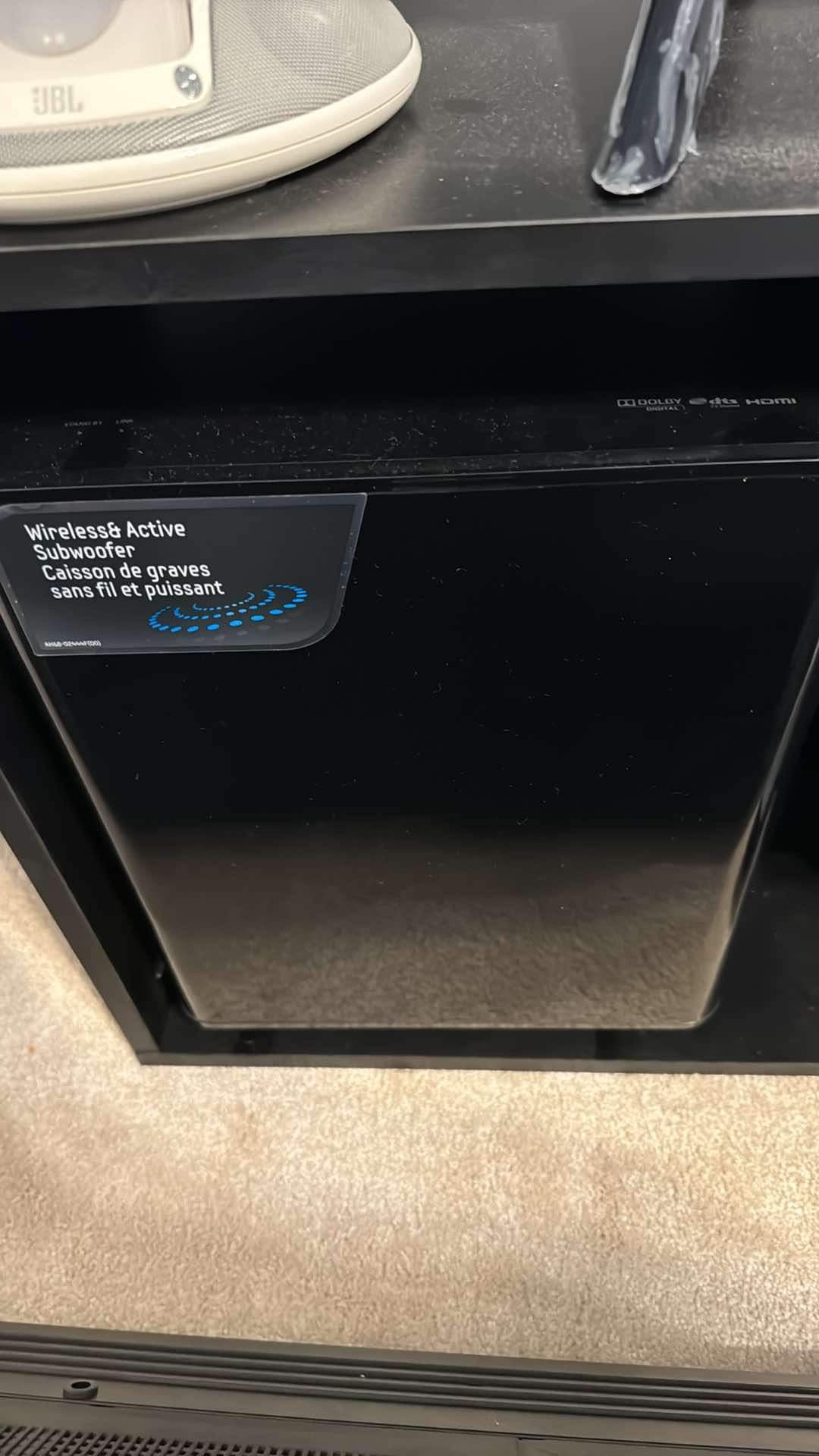 Samsung Tower Bluetooth Speaker - photo 5