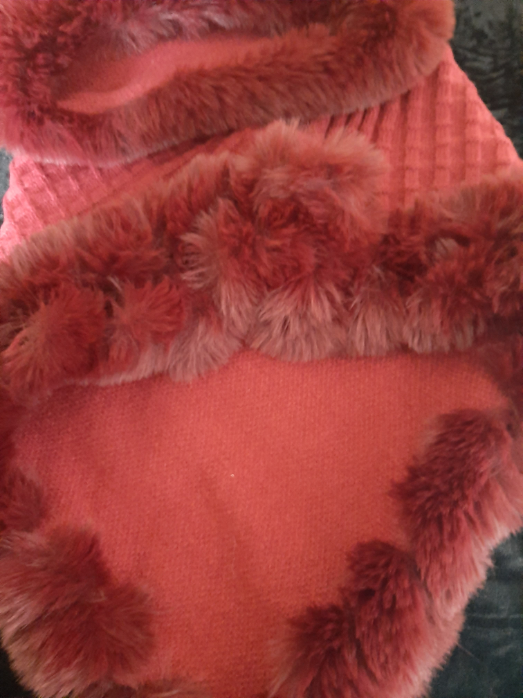Burgundy Knit Poncho with Faux Fur Trim - photo 3
