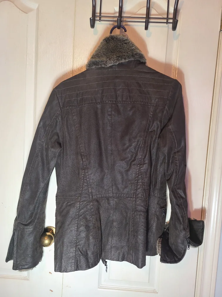 Danier Leather Jacket Thinsulate w/Faux Fur Collar image indicator(4)