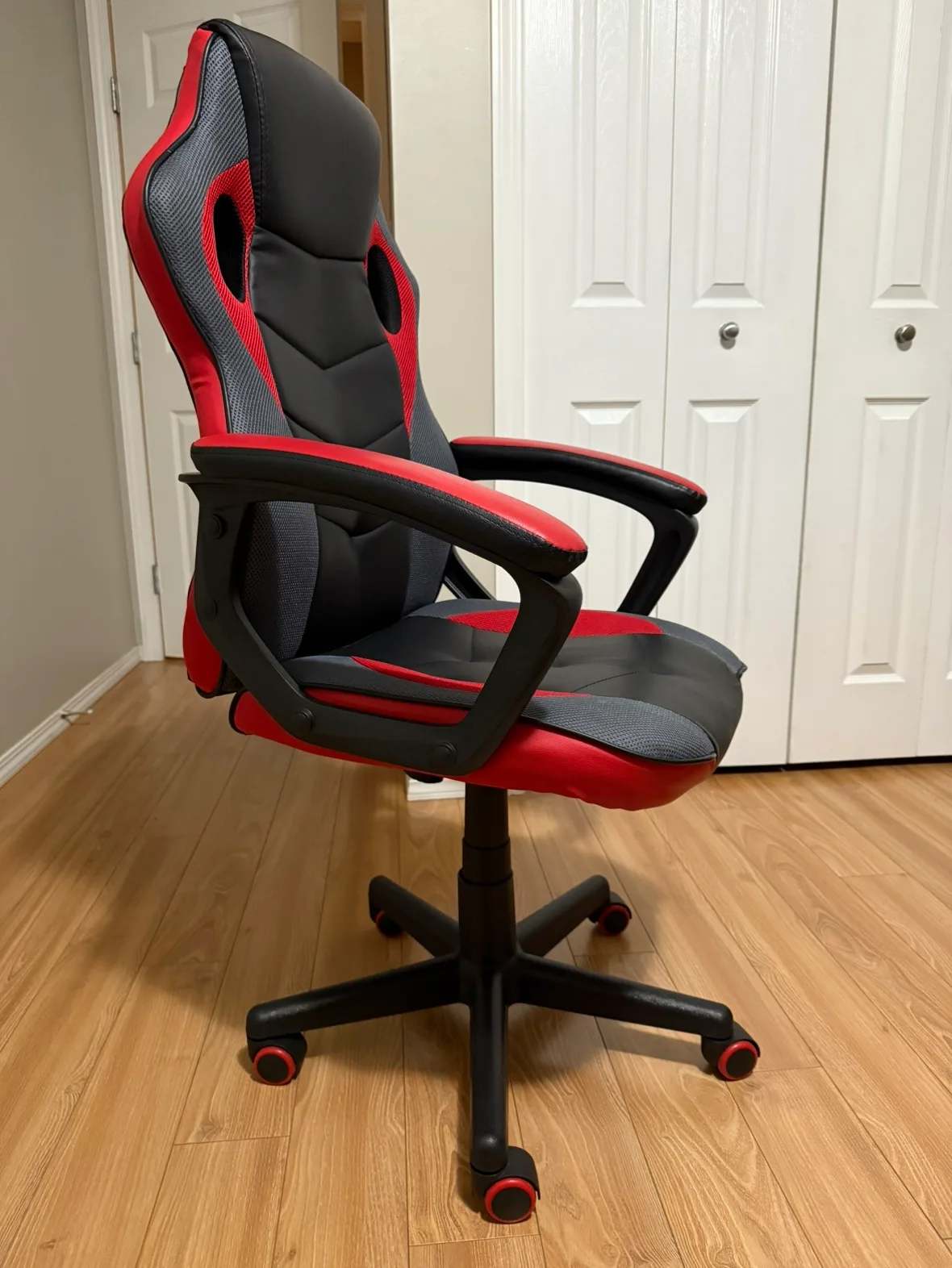 Gaming Chair thumbnail