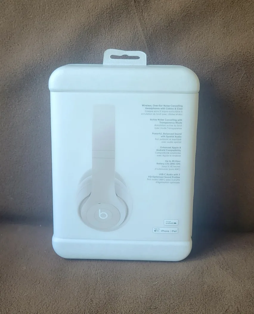 Beats Studio Pro Wireless Noise Cancelling Headphones *NEW* thumbnail