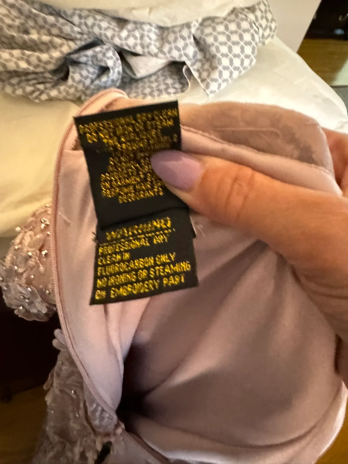 Evening gown image indicator(7)