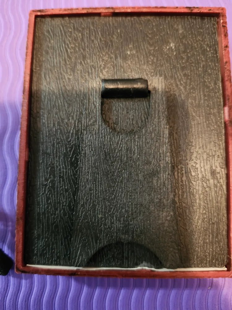 Ornate Wood Picture Frame with Red Finish image indicator(2)