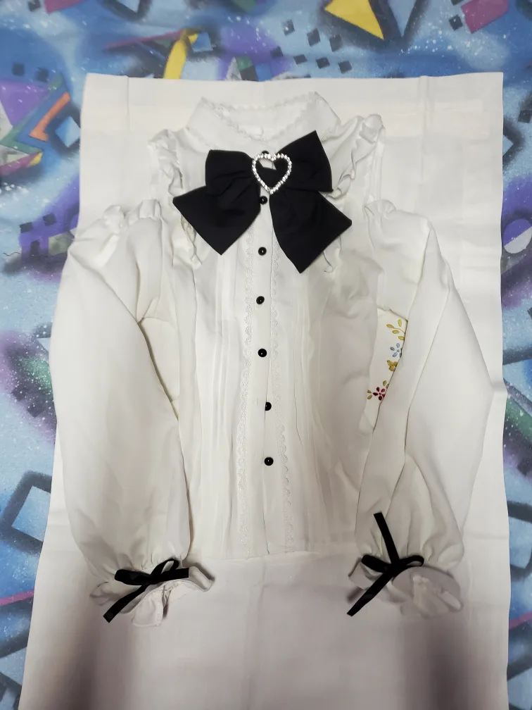 White ruffle open shoulder blouse/top image indicator(2)