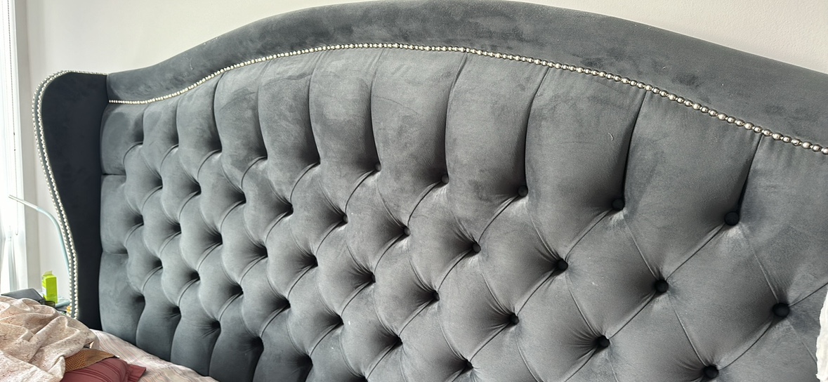 King Size Upholstered bed - photo 2