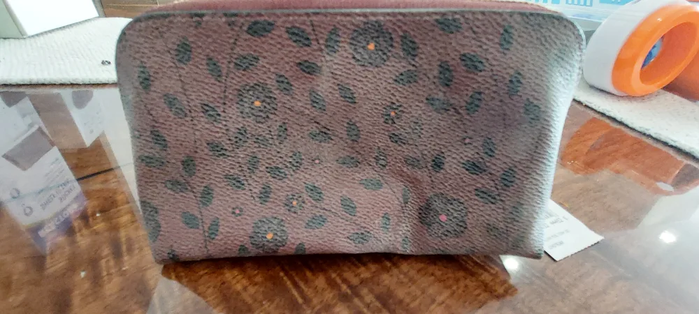 Coach Makeup Bag image indicator(2)