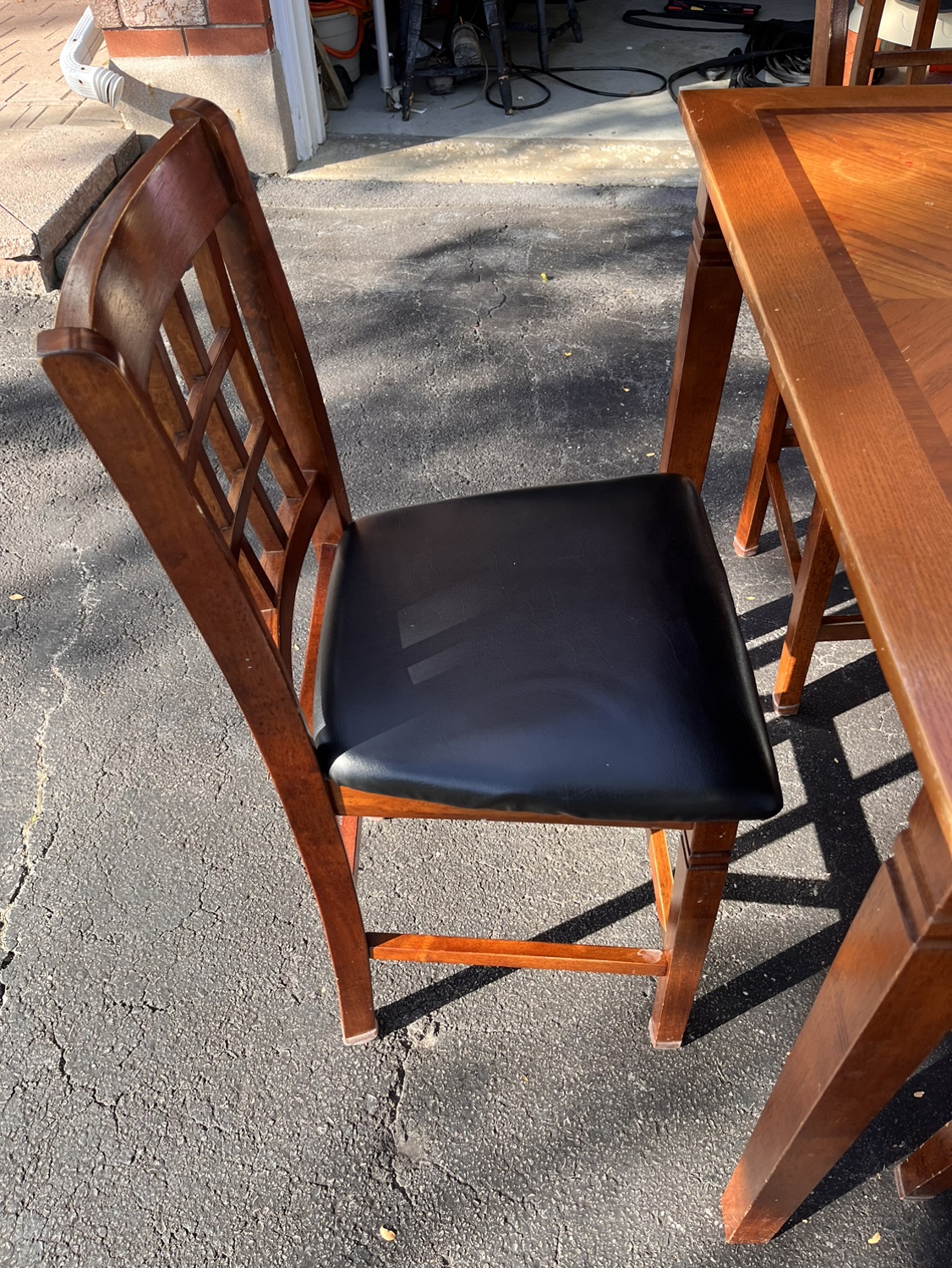 Kitchen Table and 4 Chairs Set - photo 5