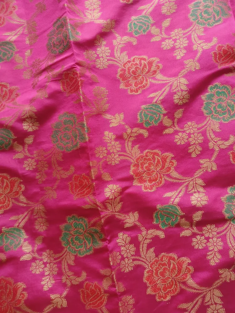 Pink Floral Saree image indicator(2)