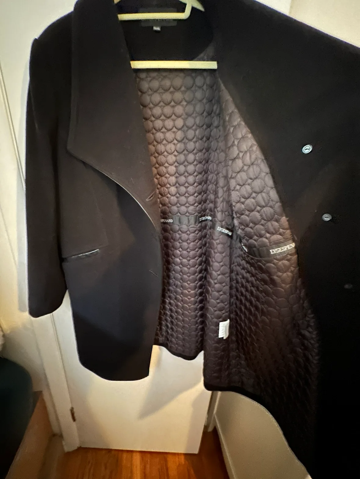 Black Women's Coat image indicator(4)