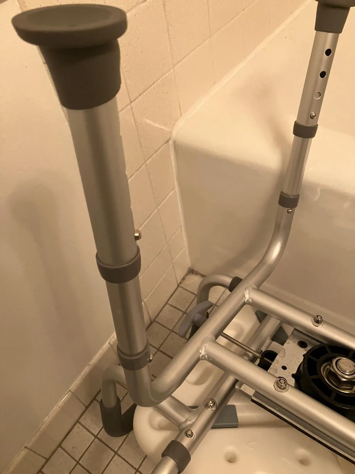 Bath Bench with Back image indicator(3)