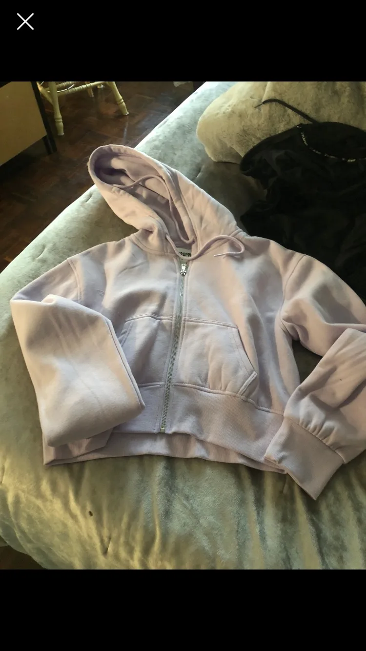 Light Purple Zip Up Hoodie***never worn image indicator(2)