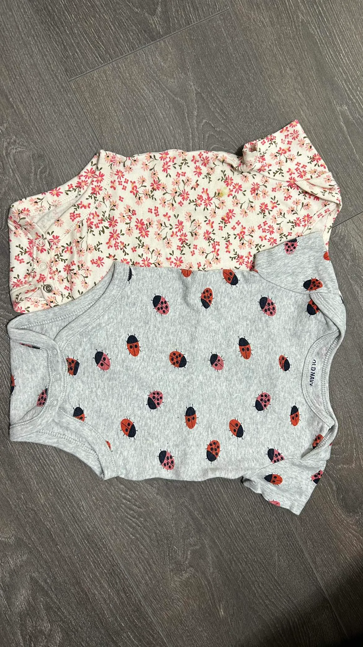 Baby cloths lot 6-12 image indicator(3)