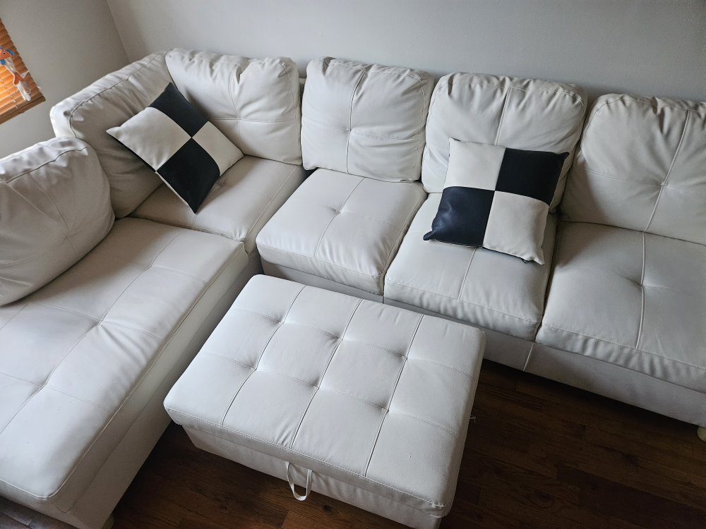 white sofa 200$ - photo 3