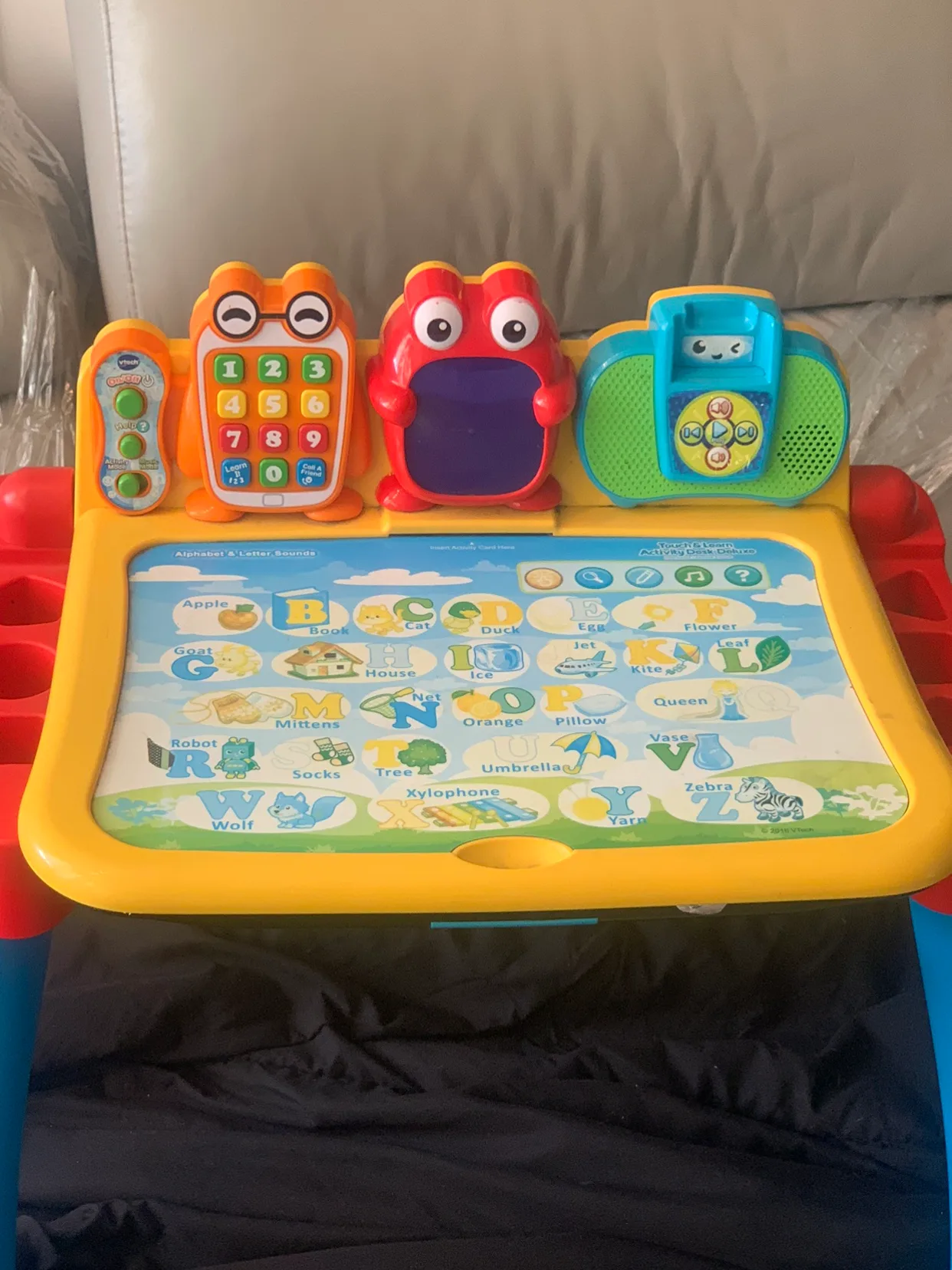 2 VTech Explore and Write Activity Desk image indicator(3)