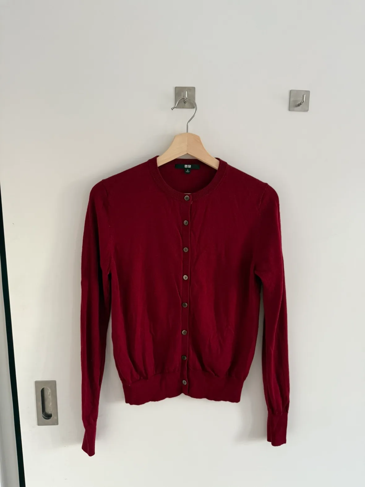 UNIQLO Red Cardigan thumbnail