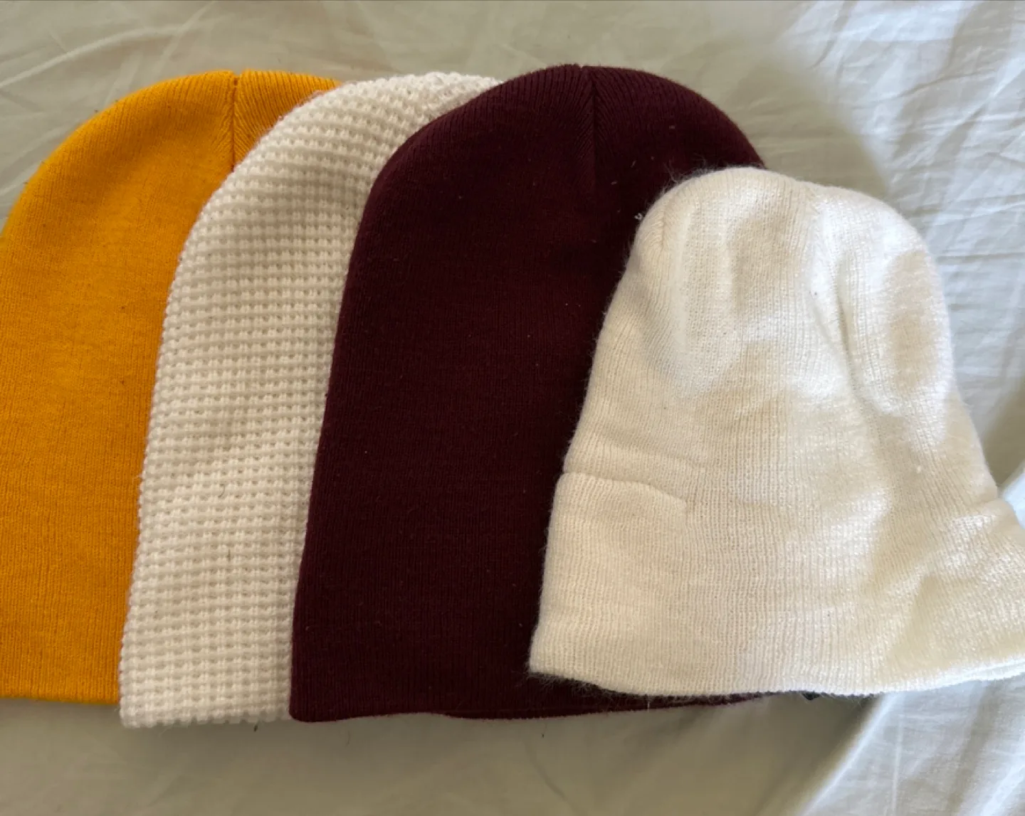 Free winter hat thumbnail
