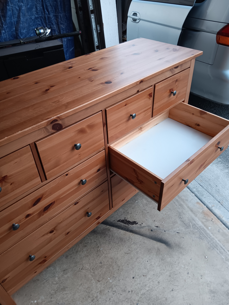 hemnes IKEA dresser excellent condition, delivery available - photo 3
