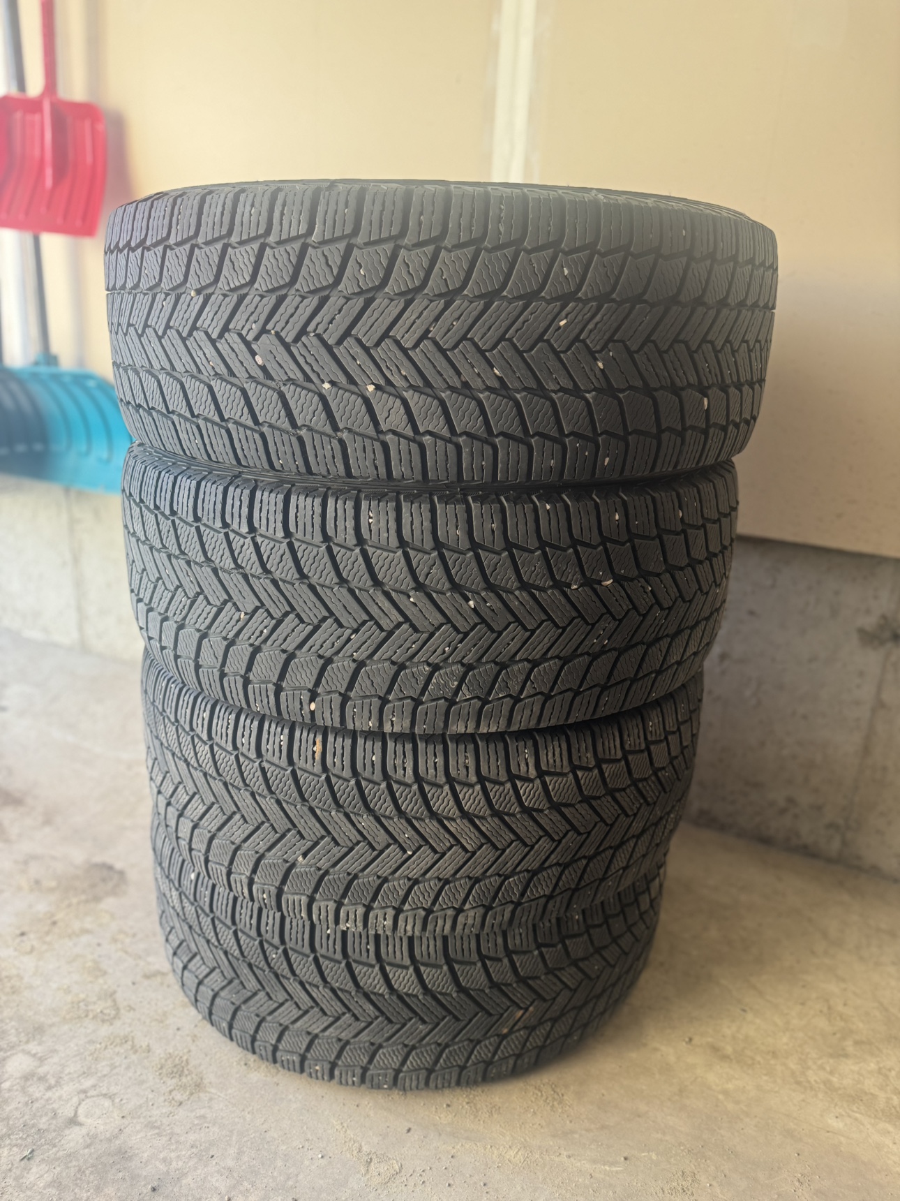 Michelin X-Ice Snow SUV Tires - Set of 4