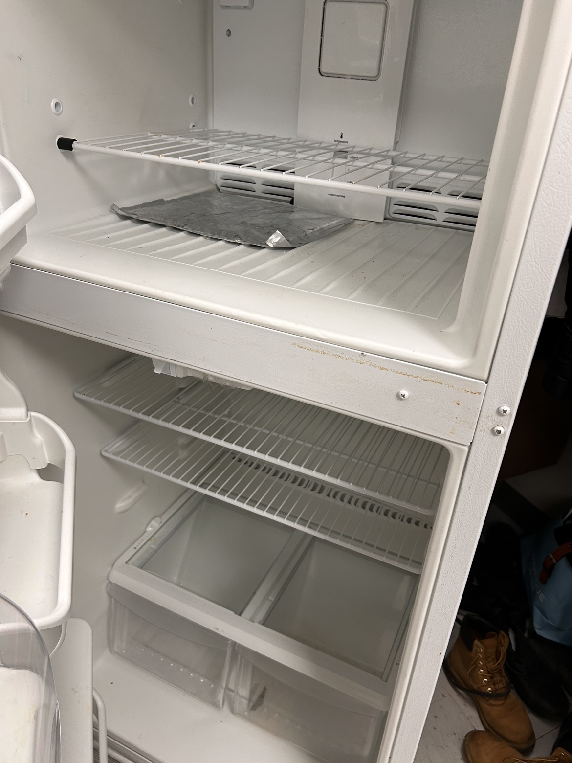 Fridge - photo 3