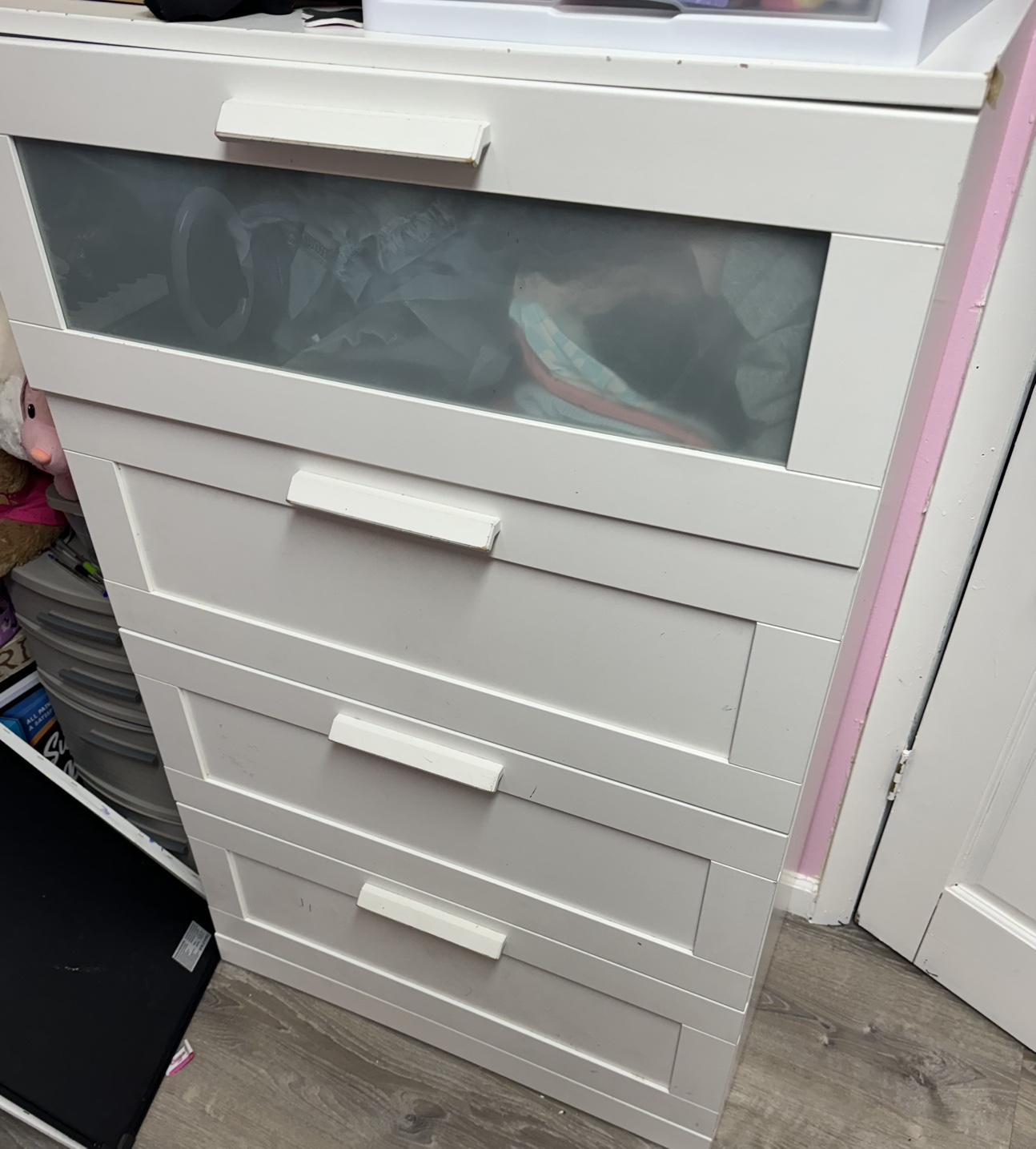 White 4-Drawer Dresser