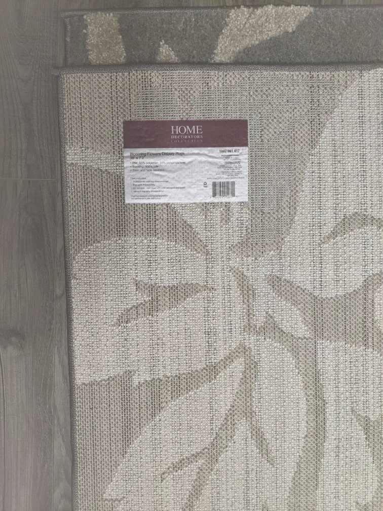 Elegant Blooming Flowers Gray Area Rug image indicator(2)