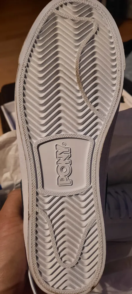 Brand New Women's Pony Sz 8 Tennis Shoes image indicator(6)