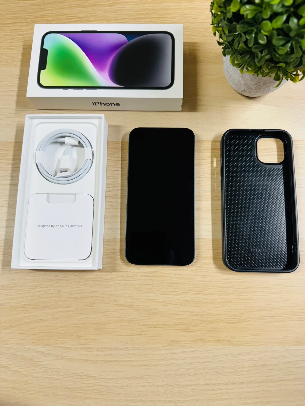 Apple iPhone 14 - 128GB Midnight ( UNLOCKED ) Like New thumbnail