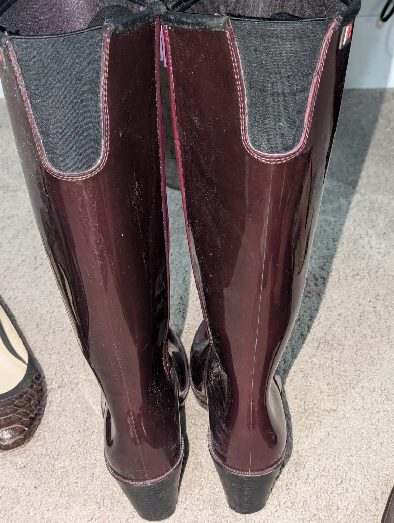 Jeanne Becker Burgundy Wedge Rain Boots - photo 3