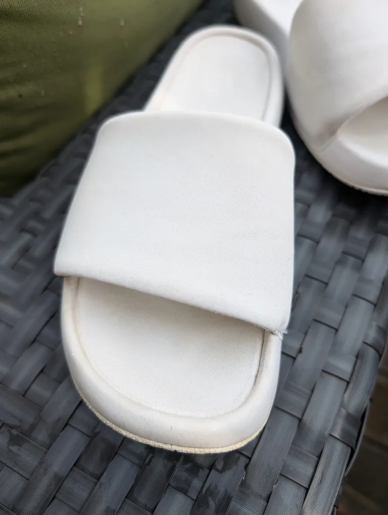 Lululemon Restfeel Slide Shoes image indicator(5)