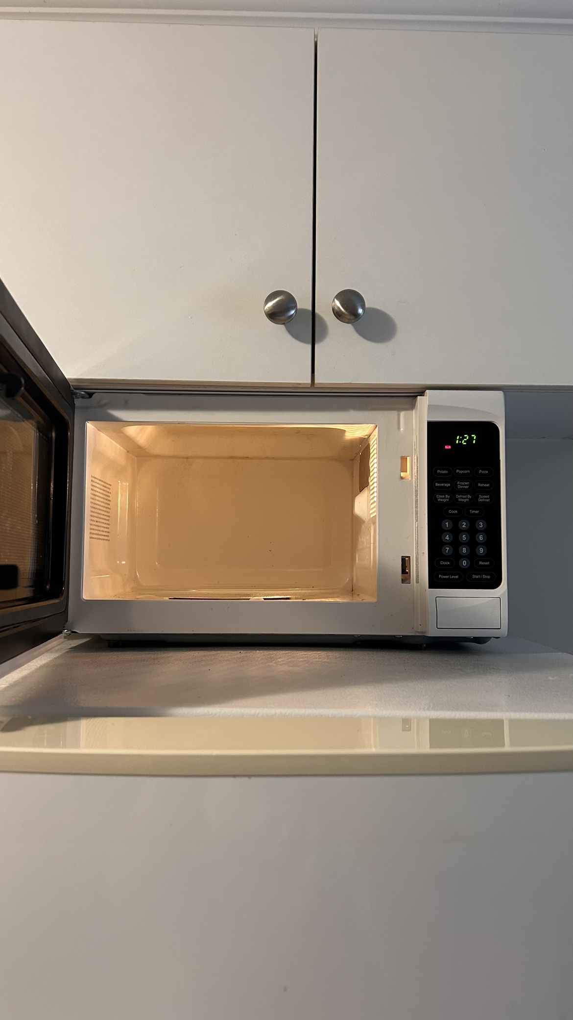 Small microwave - works great! - photo 2
