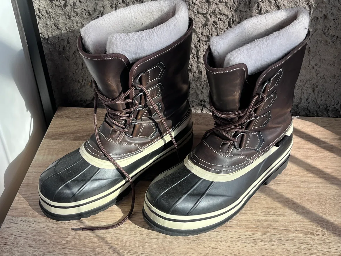 Men’s Brown Winter Boots - size 7 thumbnail
