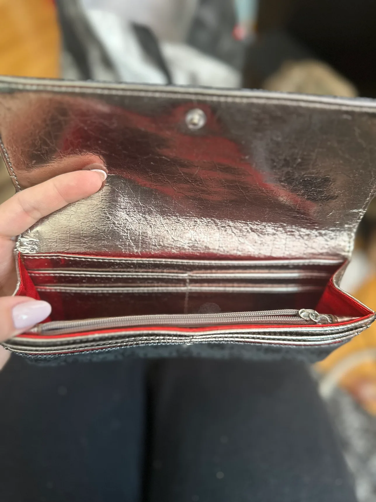 Guess Handbag with matching wallet image indicator(4)