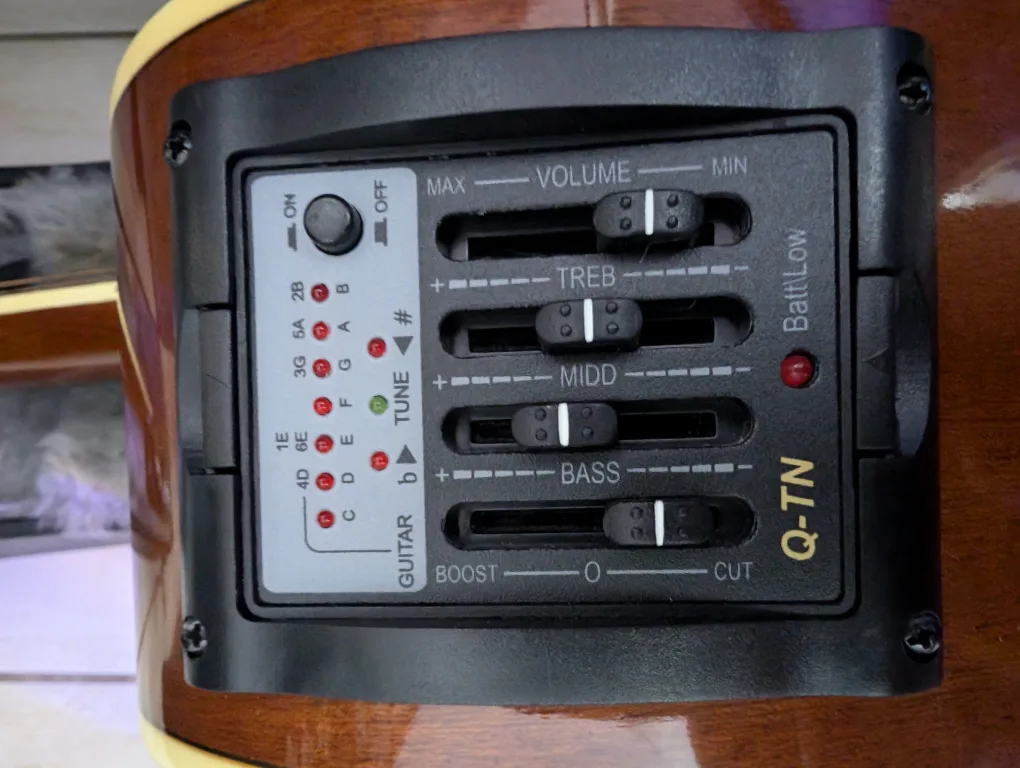 Aria Acoustic Guitar image indicator(7)