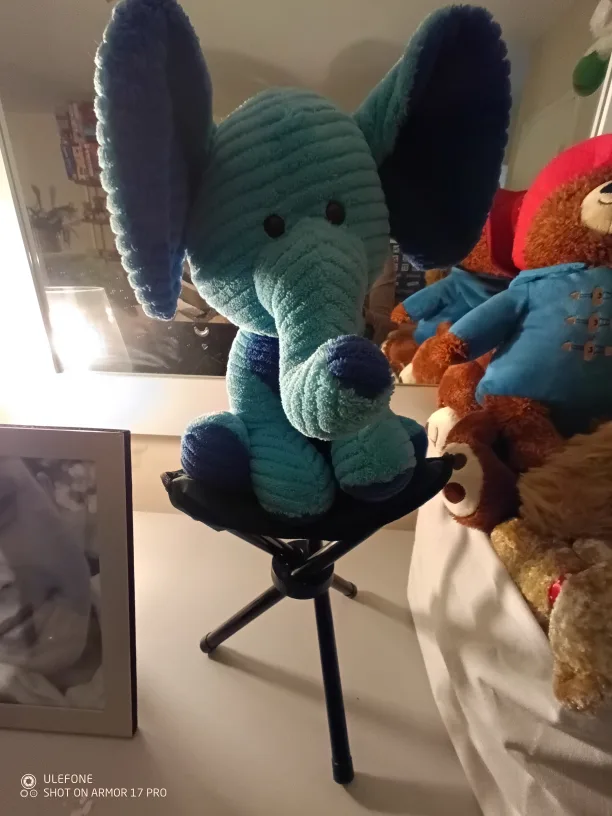 Tiny chair for your child's besties image indicator(8)