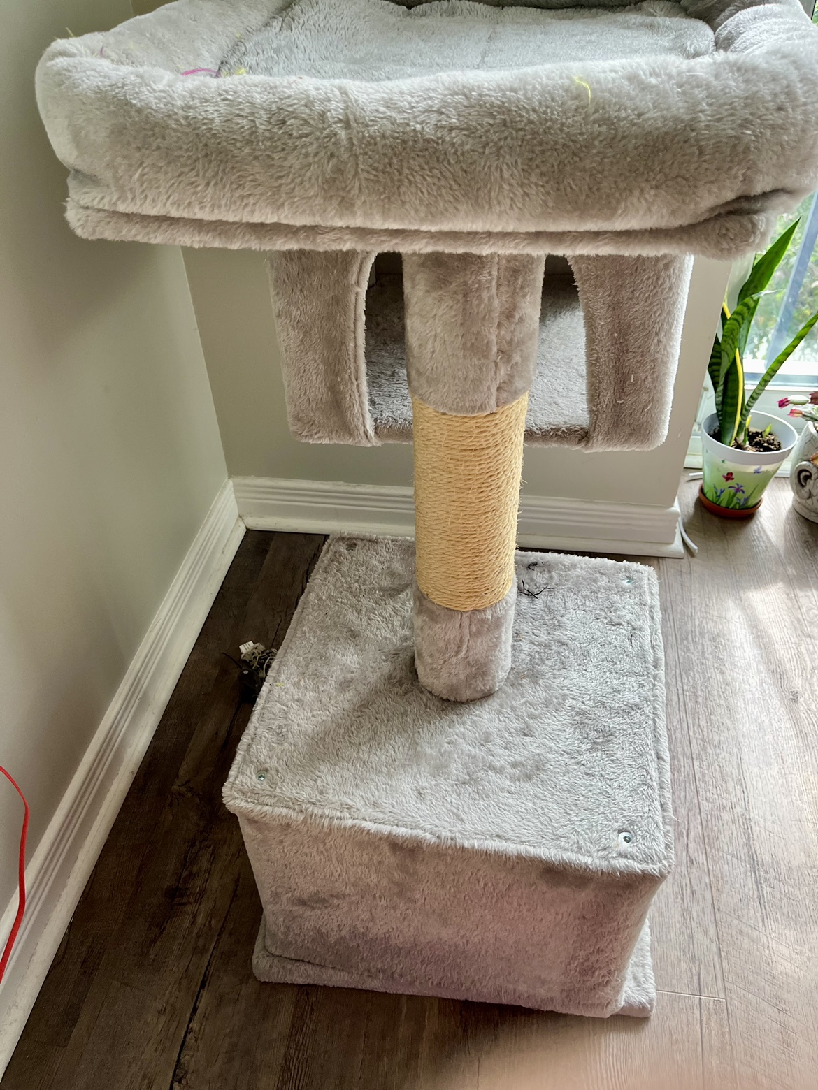 Cat condo treehouse - photo 2