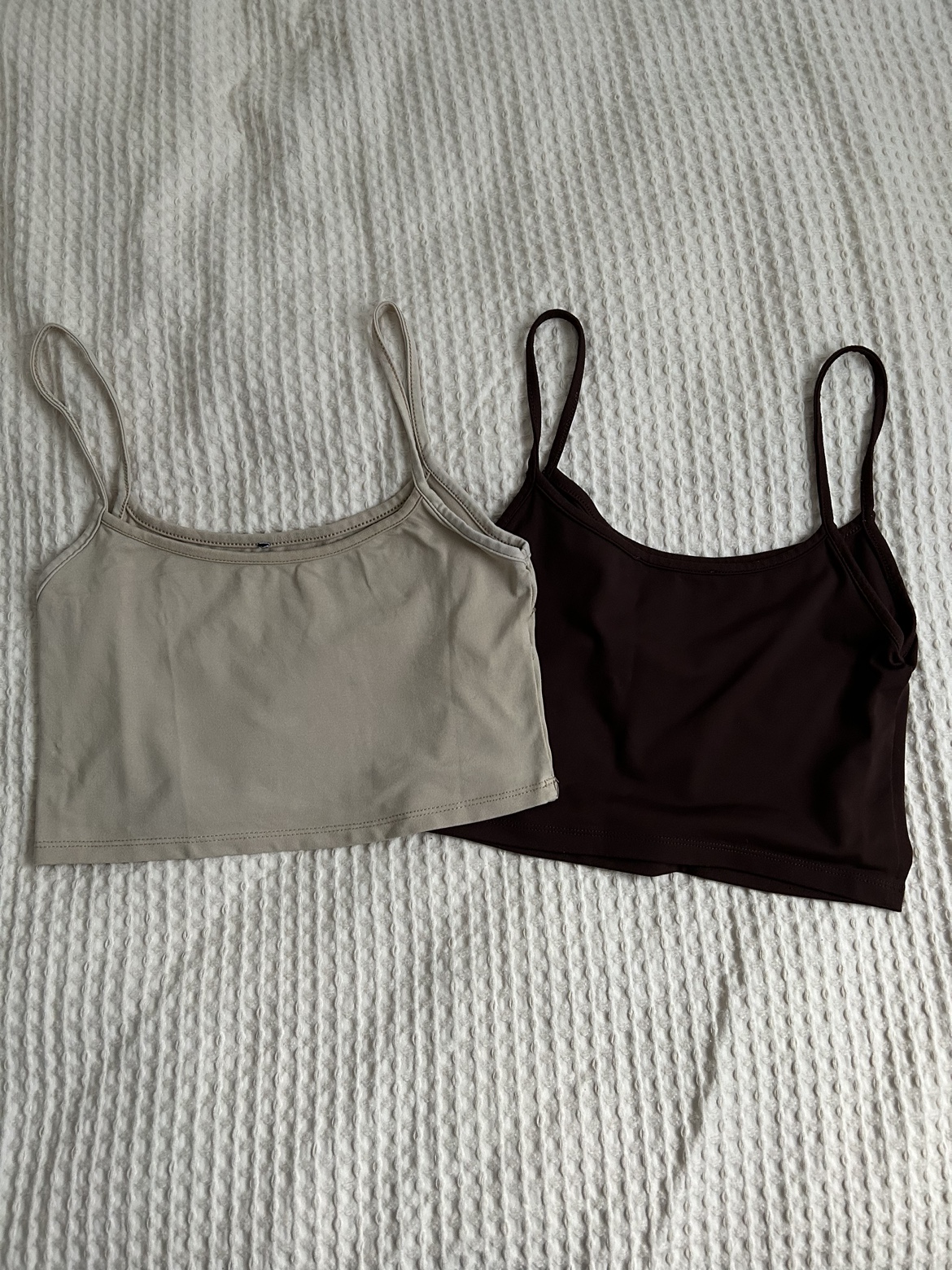 Two Neutral Cropped Tank Tops - photo 2