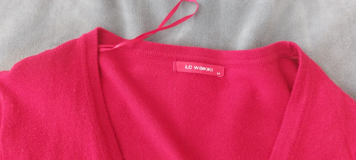 LC Waikiki Red Cardigan Size M image indicator(2)