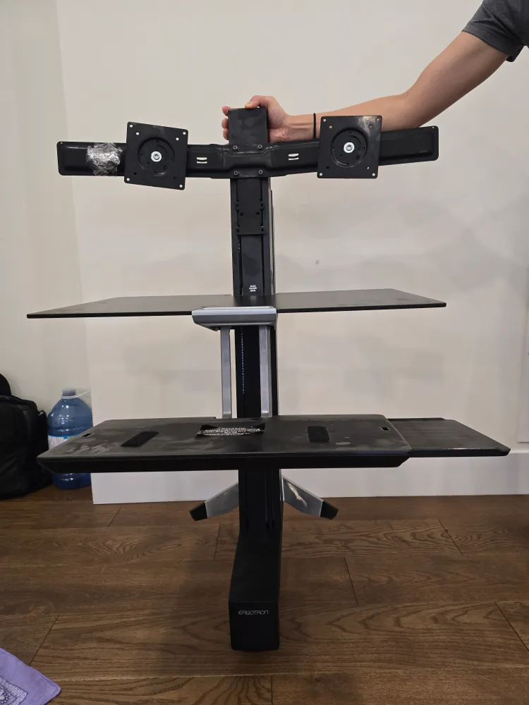 Ergotron – WorkFit-S Dual Monitor Standing Desk Converter image indicator(4)