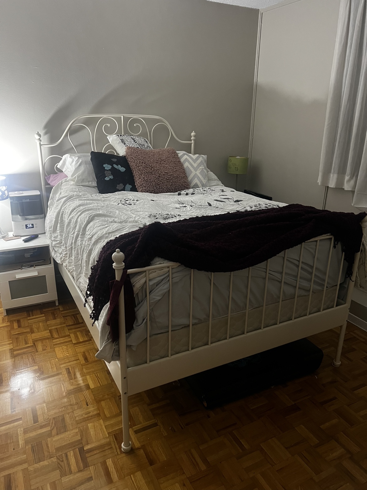 White Metal Double Bed Frame - photo 2