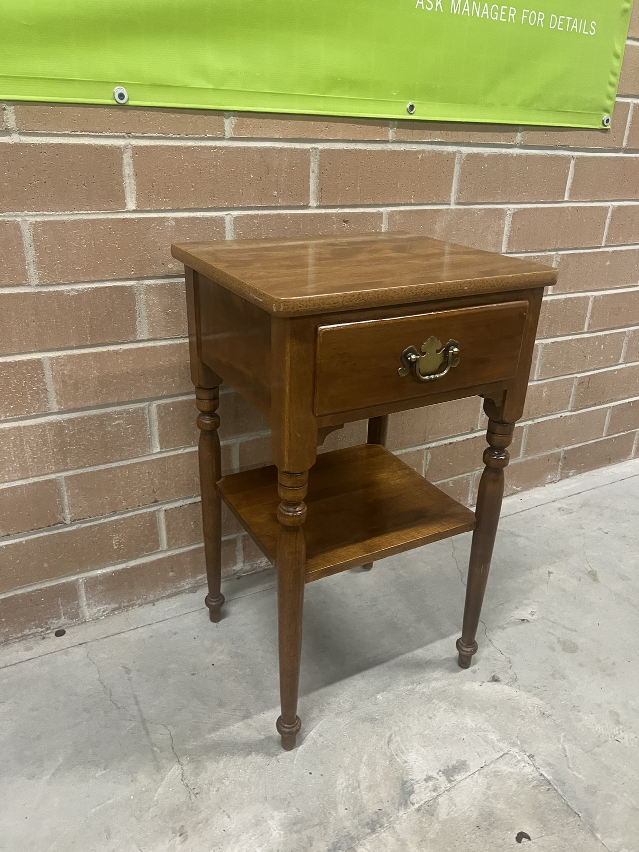 Ethan Allen Wooden End Table - photo 3