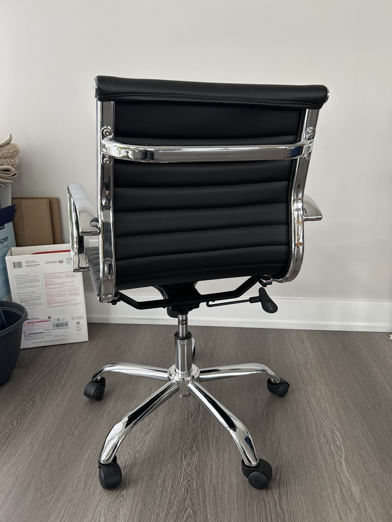 Black Office Chair - photo 3
