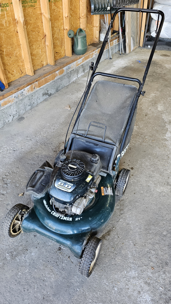 Craftsman Lawn Mower #freecycle - photo 2