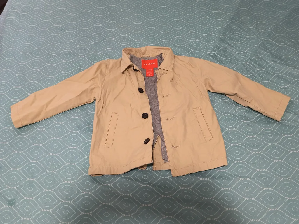 Free New Light Jacket for 4 Yrs Old Boy thumbnail