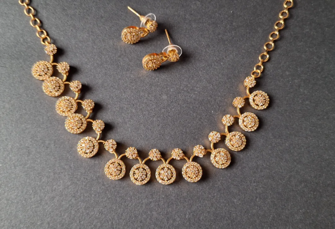 Gold Necklace and Earrings Set thumbnail