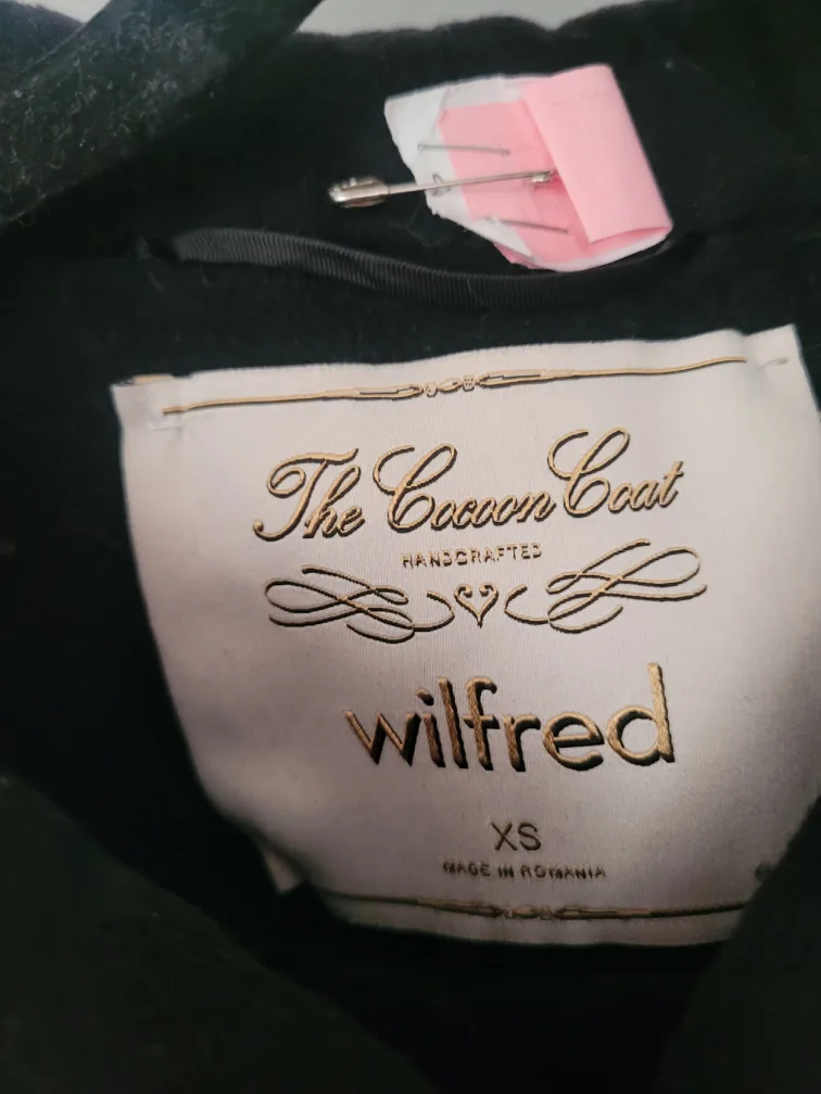 Wilfred The Cocoon Coat image indicator(2)