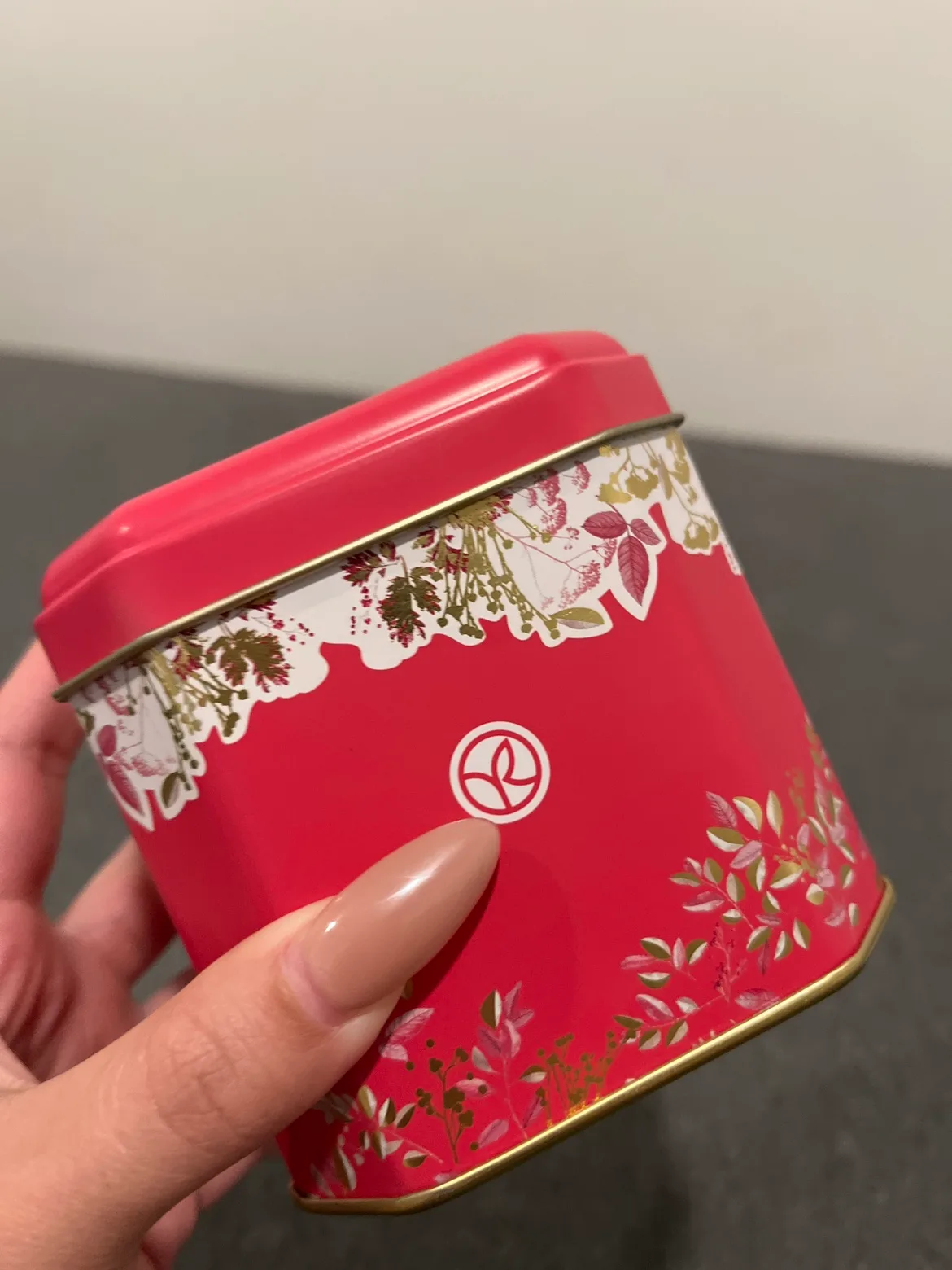 Floral Design Tin #freecycle thumbnail