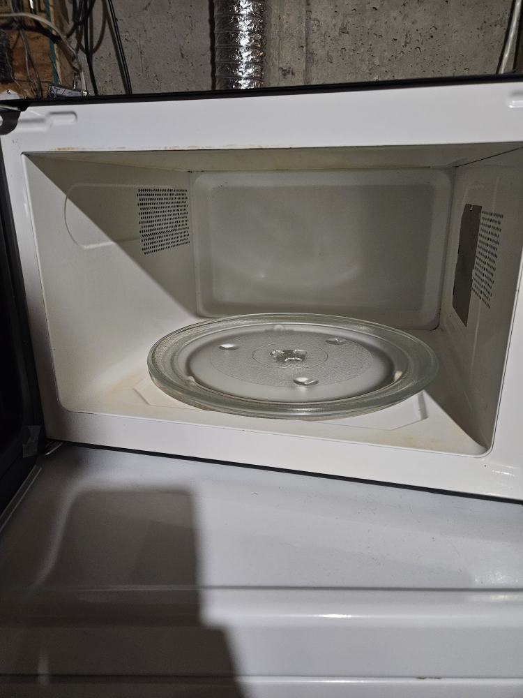 Hamilton Beach Microwave - photo 3