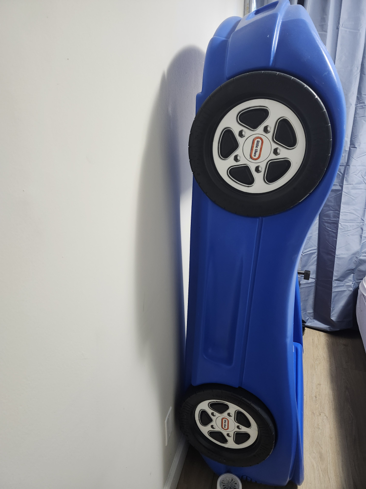 Little Tikes Race Car Bed - photo 3