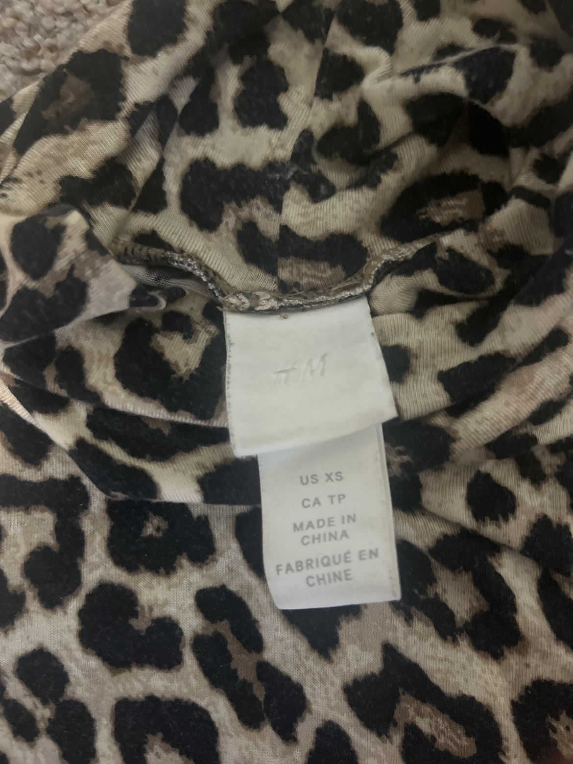 H&M Leopard Print Turtleneck - photo 2