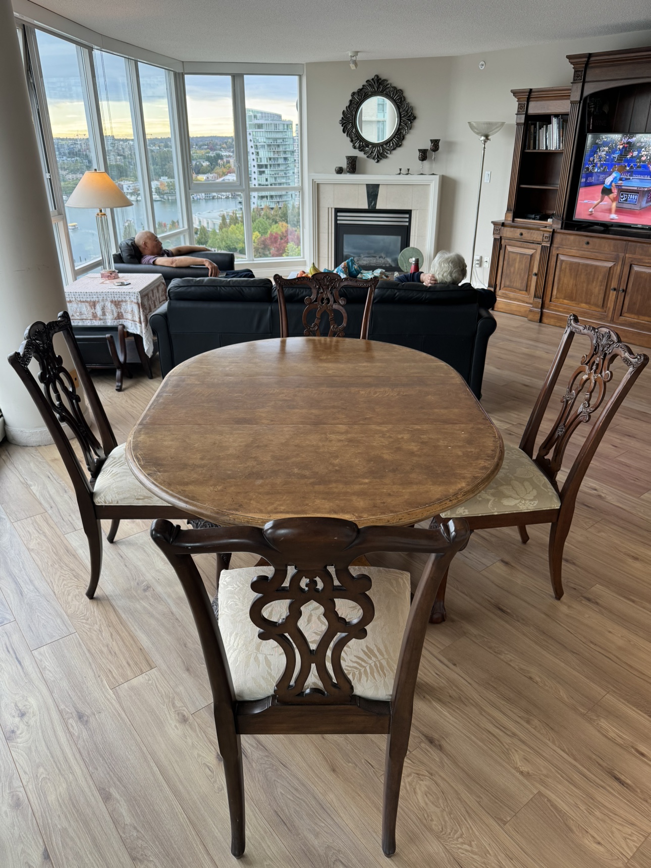 Extendable Table - photo 2